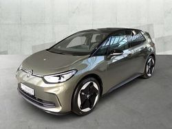 Beige (dark olivine green metallic / schwarz uni) Neu 2025 VW ID.3 Pro Kleinwagen | 47.550 € (Teuer)