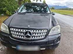 Schwarz Gebraucht 2007 Mercedes ML280 SUV | 3.500 €