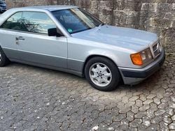 Grau Gebraucht 1987 Mercedes 230 Coupé | 6.500 €