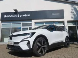 Weiss 369 + schwarz gne Gebraucht 2023 Renault Mégane Techno Limousine | 27.980 € (Guter Preis)