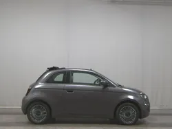 Grau Gebraucht 2021 Fiat 500e | 15.780 € (Fairer Preis)