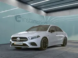 Weiß Gebraucht 2021 Mercedes A250 Limousine | 32.535 € (Teuer)