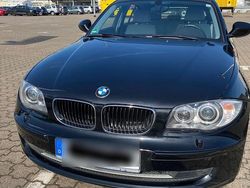 Schwarz Gebraucht 2010 BMW 116 Kleinwagen | 4.500 € (Fairer Preis)