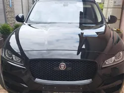Schwarz Gebraucht 2017 Jaguar F-Pace Portfolio SUV | 31.400 € (Fairer Preis)