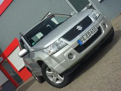Silber Gebraucht 2007 Suzuki Grand Vitara SUV | 4.500 € (Etwas zu teuer)
