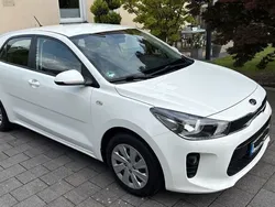 Weiß Gebraucht 2019 Kia Rio Edition 7 Limousine | 10.000 € (Guter Preis)