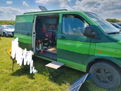 Grün Gebraucht 2006 VW T5 Van | 7.000 €
