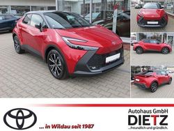Kaminarot (3u5)/ black (202) Neu 2025 Toyota C-HR Team SUV | 36.990 € (Guter Preis)