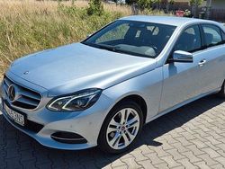 Silber Gebraucht 2015 Mercedes E200 Limousine | 19.900 € (Fairer Preis)