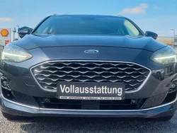Grau Gebraucht 2020 Ford Focus Vignale Kombi | 16.800 € (Guter Preis)