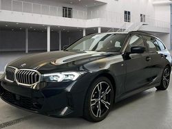 Saphirre black Gebraucht 2025 BMW 330 M Sport Kombi | 41.550 € (Superpreis)