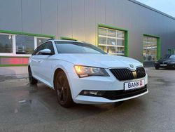Moonweiss metallic Gebraucht 2019 Skoda Superb Active Kombi | 9.997 €