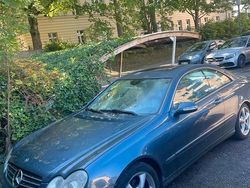 Blau Gebraucht 2004 Mercedes CLK200 Coupé | 3.000 € (Fairer Preis)
