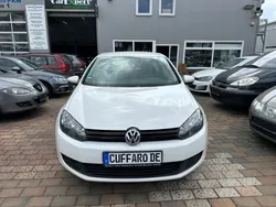 Weiss Gebraucht 2009 VW Golf VI Trendline Limousine | 4.489 €