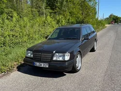 Mercedes E320