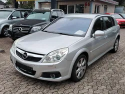 Silber Gebraucht 2007 Opel Signum Cosmo Kombi | 2.500 € (Etwas zu teuer)