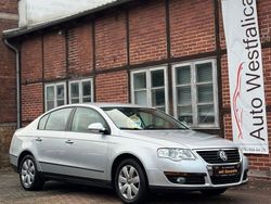 Grau Gebraucht 2010 VW Passat Trendline Limousine | 5.999 € (Etwas zu teuer)