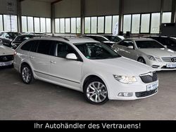 Weiß Gebraucht 2011 Skoda Superb Elegance Kombi | 8.799 € (Fairer Preis)