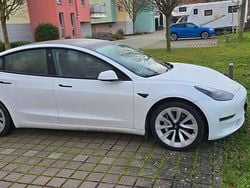 Weiß Gebraucht 2021 Tesla Model 3 Limousine | 23.850 € (Superpreis)