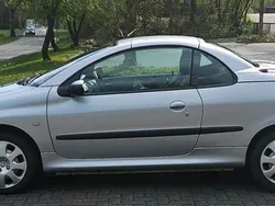 Silber Gebraucht 2001 Peugeot 206 CC Cabrio | 1.950 € (Fairer Preis)