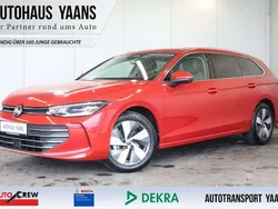 Rot Gebraucht 2024 VW Passat Business Kombi | 31.389 € (Guter Preis)