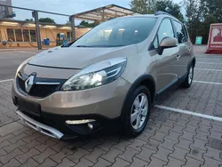 Braun Gebraucht 2014 Renault Grand Scénic III Van / Kleinbus | 8.000 €