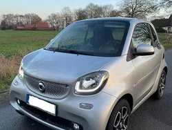 Silber Gebraucht 2018 Smart ForTwo Coupé Kleinwagen | 12.000 € (Fairer Preis)