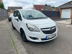 Weiß Gebraucht 2015 Opel Meriva Van / Kleinbus | 4.200 € (Superpreis)