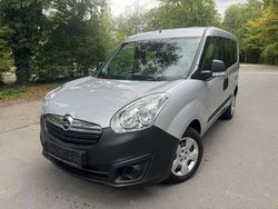 Silber Gebraucht 2016 Opel Combo Selection Van / Kleinbus | 8.990 € (Etwas zu teuer)