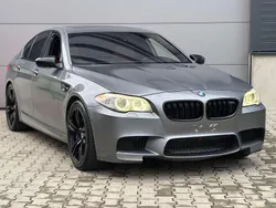 Grau Gebraucht 2013 BMW M5 Shadowline Limousine | 29.890 €