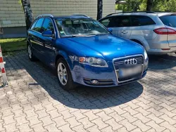 Blau Gebraucht 2006 Audi A4 Kombi | 2.200 € (Guter Preis)
