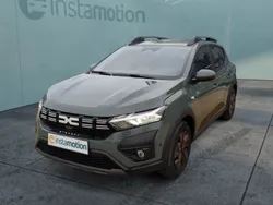 Grau Neu 2024 Dacia Sandero Expression Kleinwagen | 19.390 € (Etwas zu teuer)