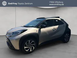 Beige Neu 2025 Toyota Aygo Kleinwagen | 20.990 €