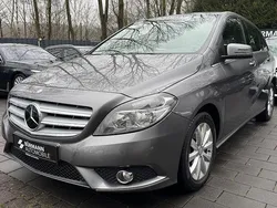 Grau Gebraucht 2014 Mercedes B180 Van / Kleinbus | 6.750 € (Superpreis)