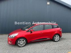 Rot Gebraucht 2019 Renault Clio GrandTour Kombi | 9.990 € (Etwas zu teuer)