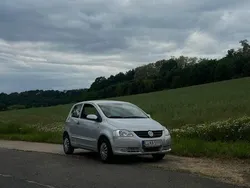 Grau Gebraucht 2006 VW Fox Kleinwagen | 1.500 € (Guter Preis)