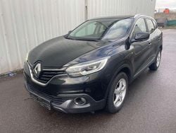 Sternenschwarz Gebraucht 2016 Renault Kadjar Bose Edition SUV | 10.390 € (Superpreis)