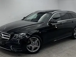 Obsidianschwarz (metallic) Gebraucht 2020 Mercedes E300 AMG Kombi | 29.900 € (Superpreis)