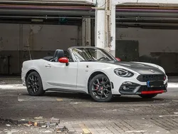 Weiß Gebraucht 2017 Abarth 124 Spider Cabrio | 29.900 € (Fairer Preis)