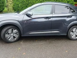 Grau Gebraucht 2020 Hyundai Kona SUV | 18.425 € (Guter Preis)