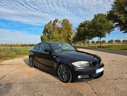Schwarz Gebraucht 2011 BMW 123 M Sport Kleinwagen | 7.800 € (Fairer Preis)