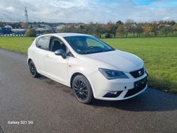 Weiß Gebraucht 2015 Seat Ibiza Style Limousine | 4.999 € (Superpreis)