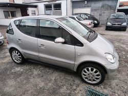 Silber Gebraucht 2001 Mercedes A190 Elegance Kleinwagen | 3.000 € (Etwas zu teuer)