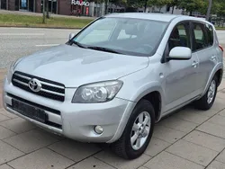 Silber Gebraucht 2006 Toyota RAV4 Sol SUV | 3.300 € (Fairer Preis)