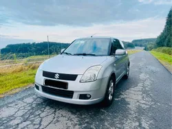 Silber Gebraucht 2005 Suzuki Swift Kleinwagen | 2.990 € (Etwas zu teuer)