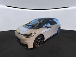 Gletscherweiß metallic Gebraucht 2021 VW ID.3 Pro Kleinwagen | 21.705 € (Fairer Preis)