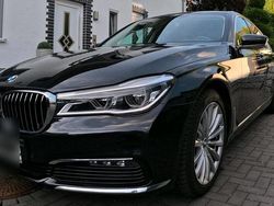 Schwarz Gebraucht 2016 BMW 730 Limousine | 29.999 € (Fairer Preis)