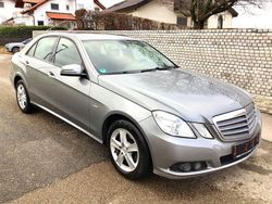 Palladiumsilber perlmut Gebraucht 2009 Mercedes E220 Limousine | 7.990 € (Guter Preis)