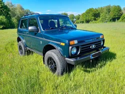 Grün Gebraucht 2020 Lada niva SUV | 18.300 € (Teuer)