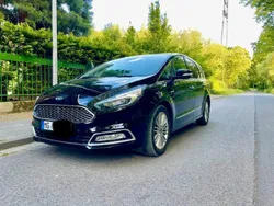 Schwarz Gebraucht 2017 Ford S-MAX Vignale Van / Kleinbus | 16.800 € (Fairer Preis)
